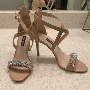 NWOT Nine West Jeweled Sandals